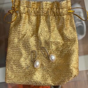 Freshwater pearl earrings and necklace